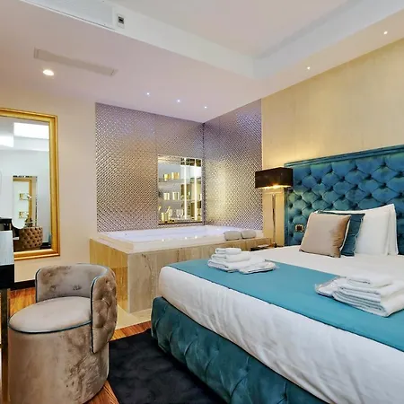 Spanish Hills Collection Luxury & Jacuzzi 4* Rome