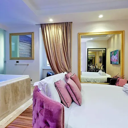 Spanish Hills Collection Luxury & Jacuzzi 4* Rzym