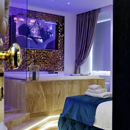 Pensión Spanish Hills Collection Luxury & Jacuzzi