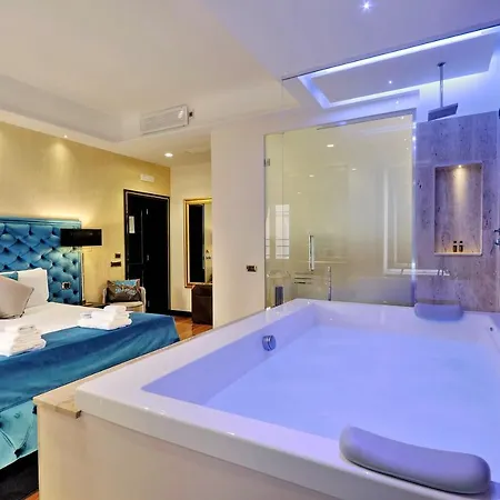 Spanish Hills Collection Luxury & Jacuzzi بيت ضيافة 4*