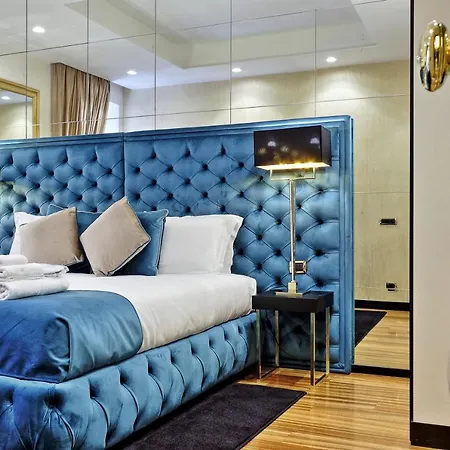 Spanish Hills Collection Luxury & Jacuzzi 4*